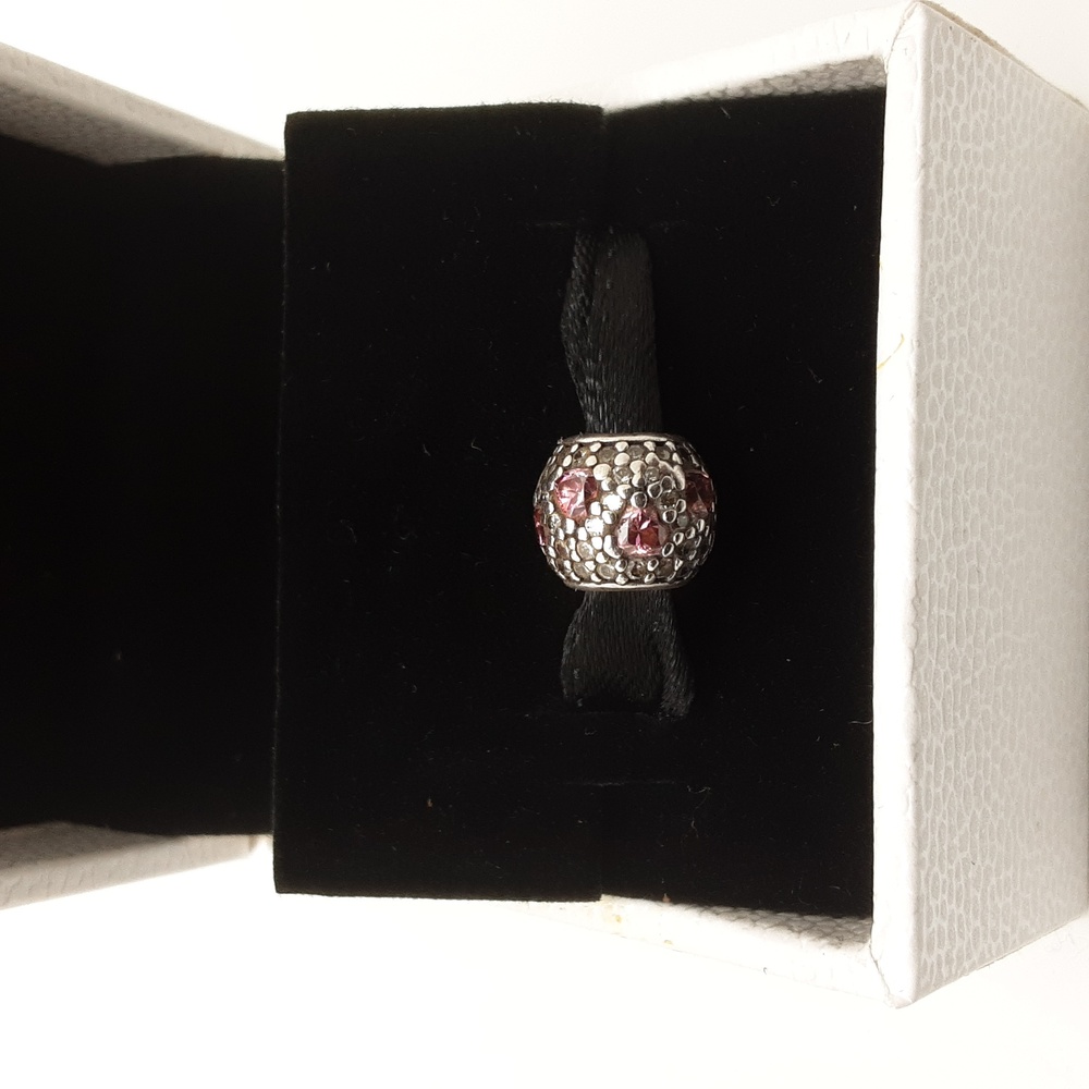 Authentic Pandora Shimmering Heart Charm - Picture 2 of 5